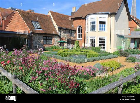 tudor house & garden southampton|famous tudor houses.